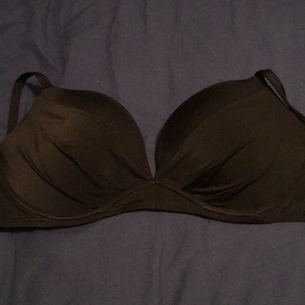 Victoria’s Secret Black Bikini Top Size 36 DDD